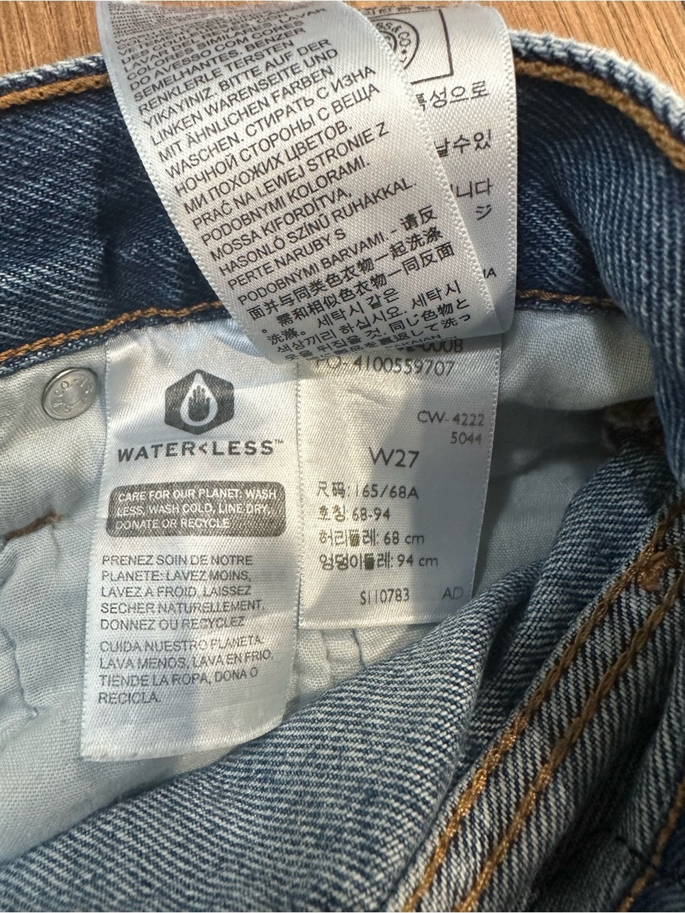 Levi’s 501 90s Distressed Denim Shorts - Picture 6 of 6